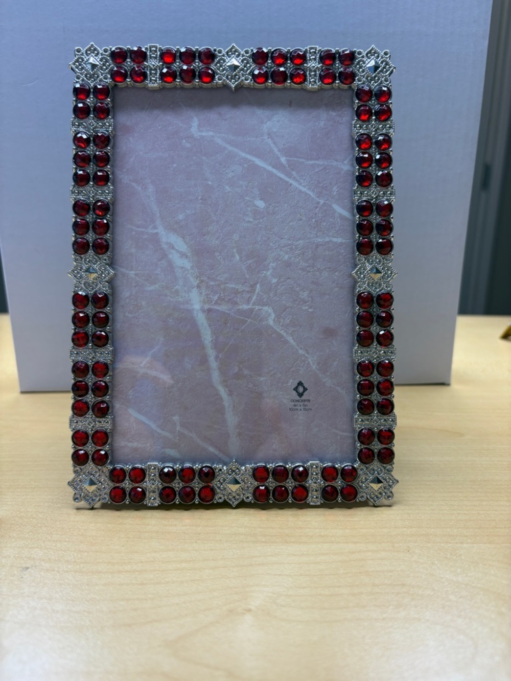 ⭐️ NWOT Concepts Decorative Red and Silver Accent Picture Frame - 4” x 6” - #1 - Picture 4 of 7